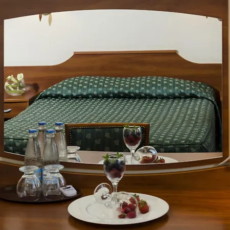 Great Polonia Tumski Отель Вроцлав